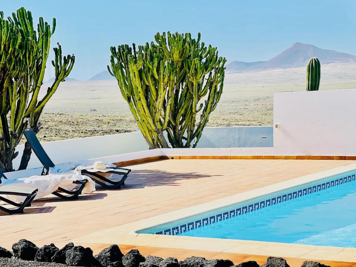 Canaryislandshost I Marquesa Famara Exterior photo